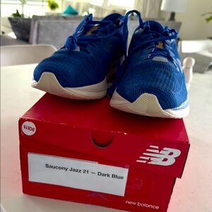 Men’s New Balance Saucony Jazz, Blue Sneakers Sleek Mesh Design size 14